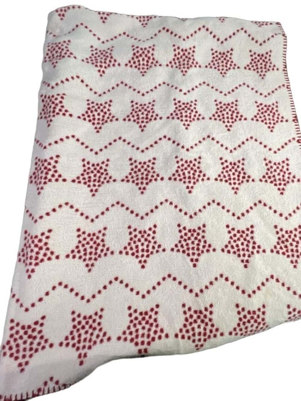 Peacock Alley Red White Christmas Holiday Cotton Acrylic Throw Blanket 60x48